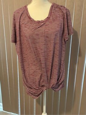 nine britton Maroon and White Striped Short-Sleeve Knot Front Tee